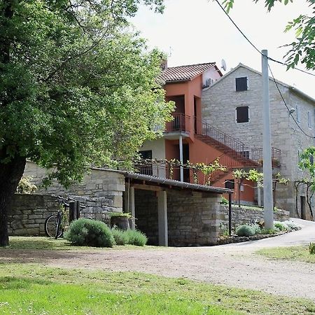 Apartments Mestri Groznjan Luaran gambar