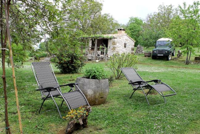 Apartments Mestri Groznjan Luaran gambar